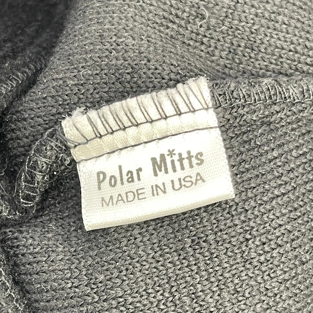 Polar Mitts Fleece Hat OS Black Faux Fur Floral Edelweiss Nordic Après Ski Lodge